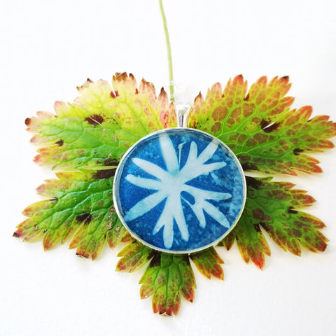 Geranium - silver plated pendant and necklace