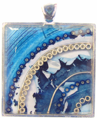 Glacier pendant