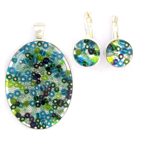 Gleam necklace and earrings set